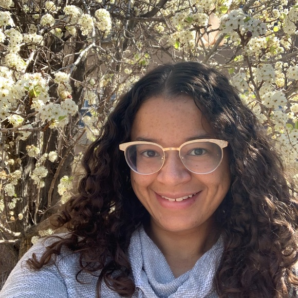 Meet your Posher, Cassie - Picture 1 of 1